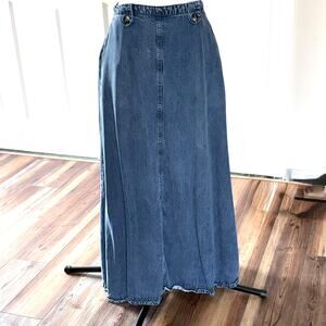 Coldwater Creek Sz 6 blue denim skirt. Super soft Tencel lyocell, elastic waist